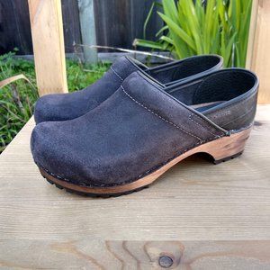 Sanita Nanna Clogs 6.5/37